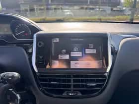 Peugeot 208 (2012) thumbnail 14