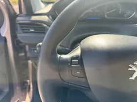 Peugeot 208 (2012) thumbnail 17