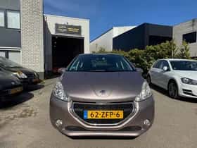 Peugeot 208 (2012) thumbnail 5