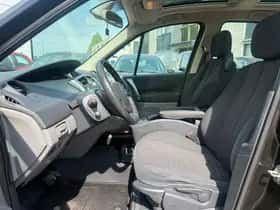 Renault Grand Scénic (2007) thumbnail 13