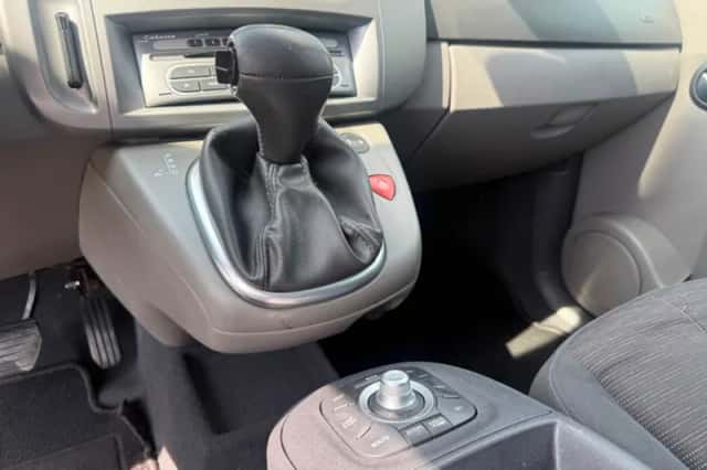 Renault Grand Scénic (2007) thumbnail 18