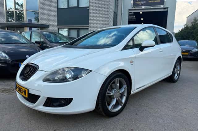 SEAT Leon (2009) thumbnail 1