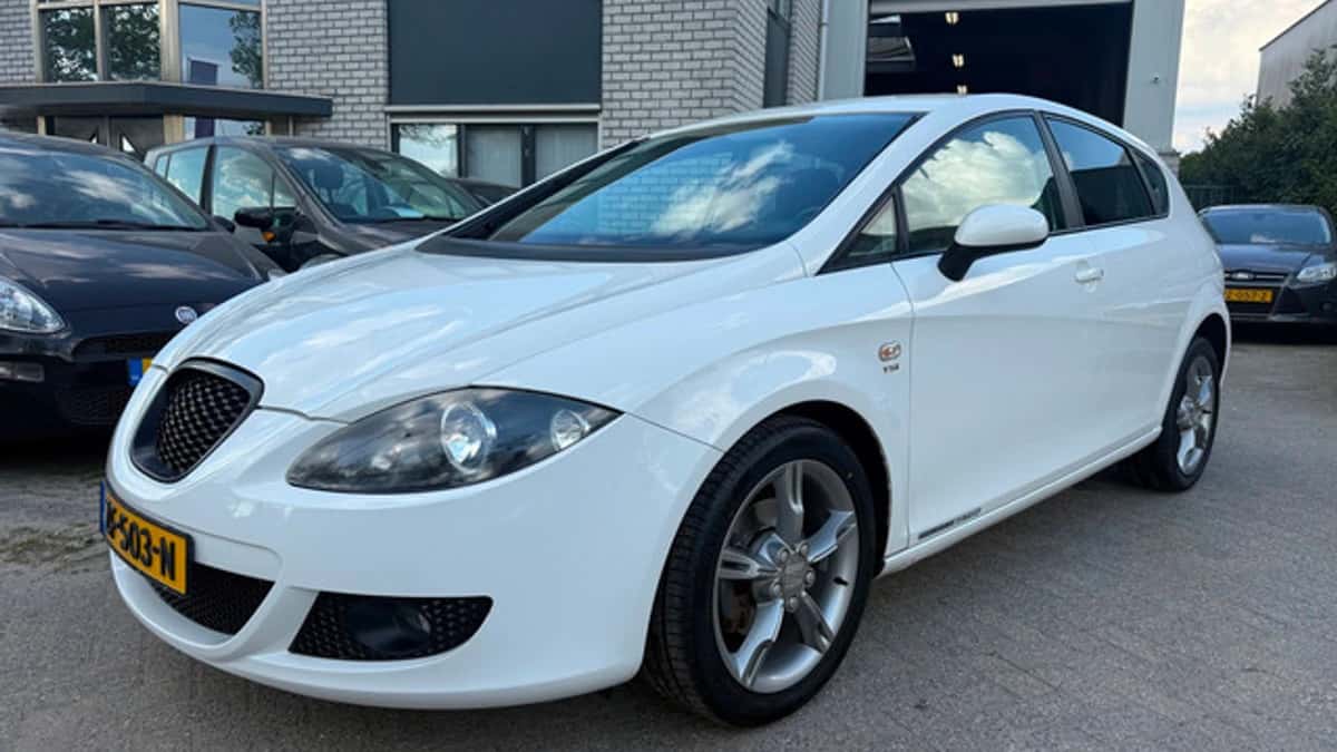 SEAT Leon (2009) — foto 1