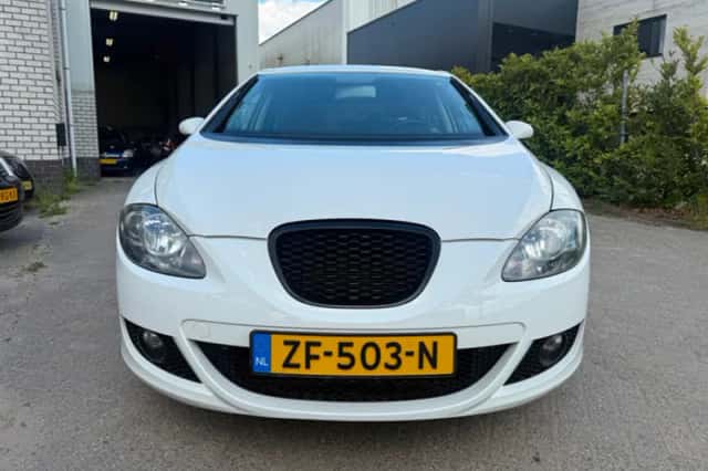 SEAT Leon (2009) thumbnail 5