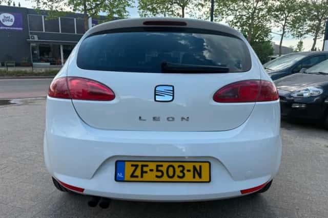 SEAT Leon (2009) thumbnail 6