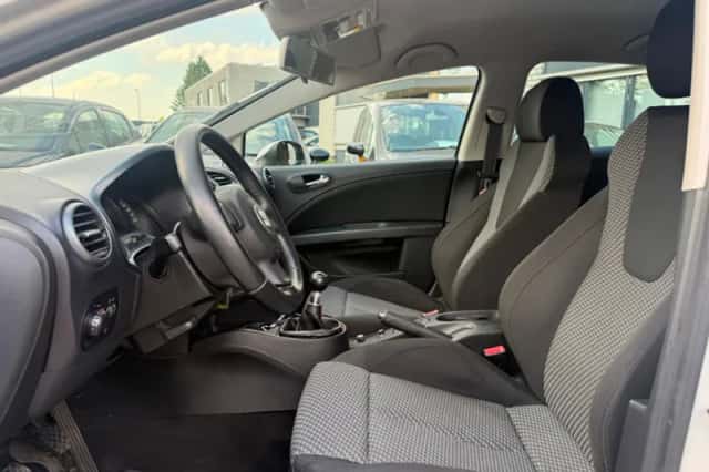 SEAT Leon (2009) thumbnail 9