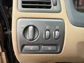 Volvo V70 (2001) thumbnail 17