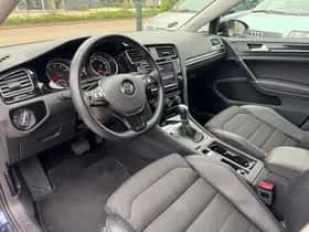 Volkswagen Golf (2015) thumbnail 11