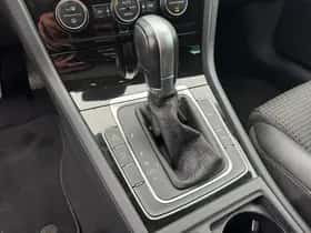 Volkswagen Golf (2015) thumbnail 15