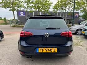 Volkswagen Golf (2015) thumbnail 5