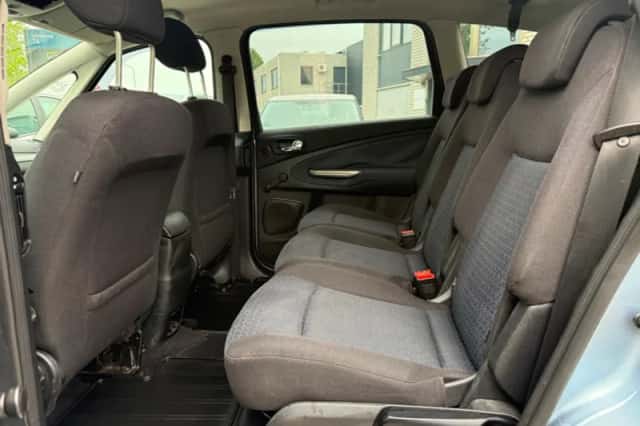 Ford S-Max (2007) thumbnail 12