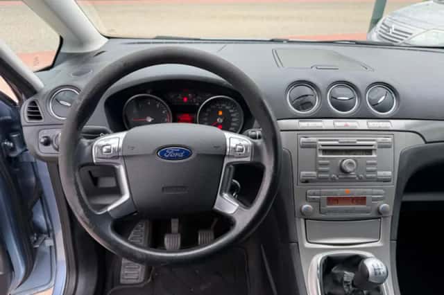 Ford S-Max (2007) thumbnail 14