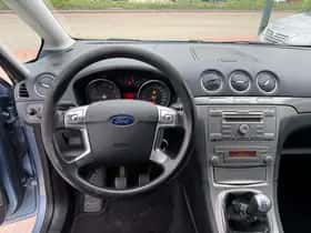 Ford S-Max (2007) thumbnail 14