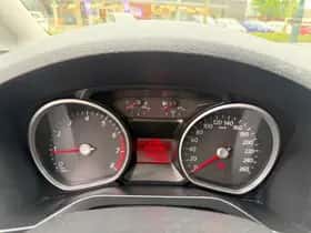 Ford S-Max (2007) thumbnail 15