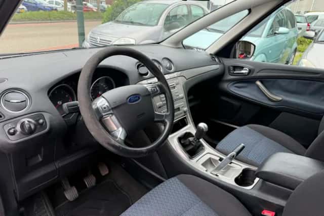 Ford S-Max (2007) thumbnail 10
