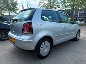 Volkswagen Polo (2006) thumbnail 4