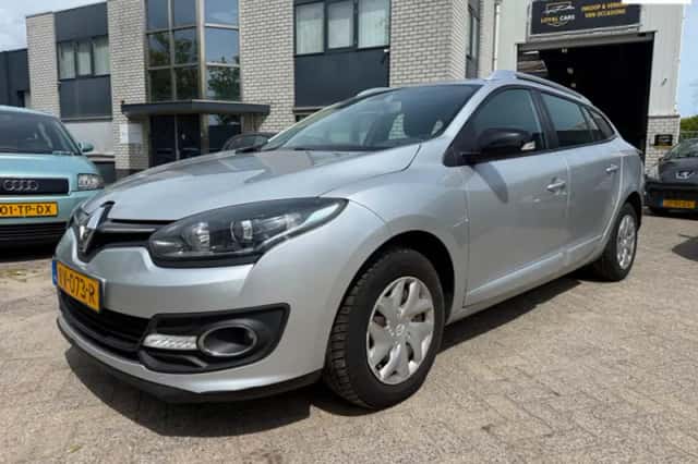 Renault Mégane (2015) thumbnail 1