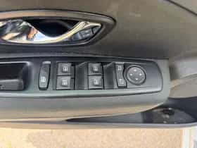 Renault Mégane (2015) thumbnail 12