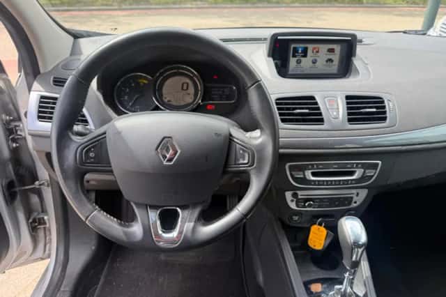 Renault Mégane (2015) thumbnail 13