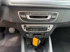 Renault Mégane (2015) thumbnail 15