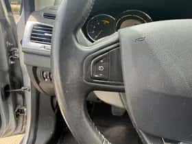 Renault Mégane (2015) thumbnail 19