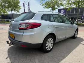 Renault Mégane (2015) thumbnail 3