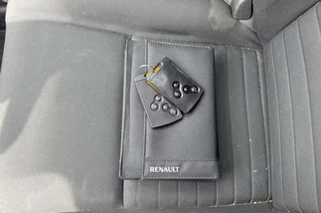 Renault Mégane (2015) thumbnail 24