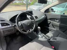 Renault Mégane (2015) thumbnail 8