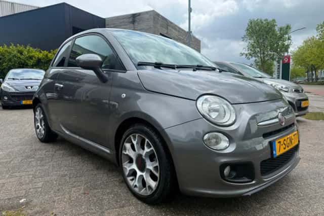 Fiat 500 (2013) thumbnail 2