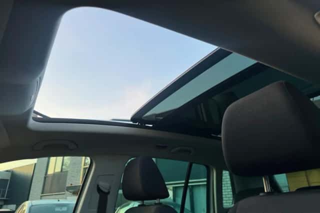 Volkswagen Tiguan (2009) thumbnail 11