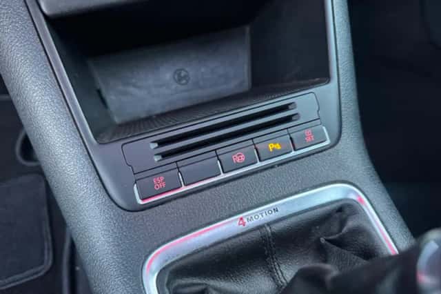Volkswagen Tiguan (2009) thumbnail 22