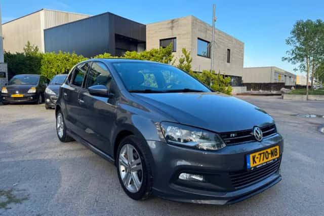 Volkswagen Polo (2013) thumbnail 2