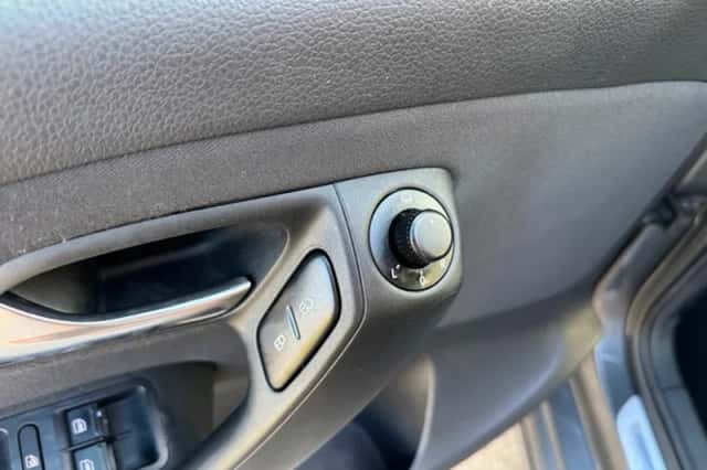 Volkswagen Polo (2013) thumbnail 21