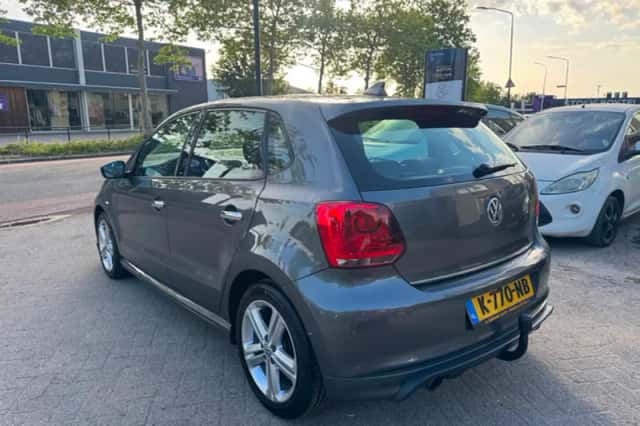 Volkswagen Polo (2013) thumbnail 4