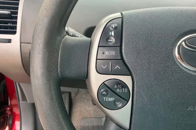 Toyota Prius (2005) thumbnail 17