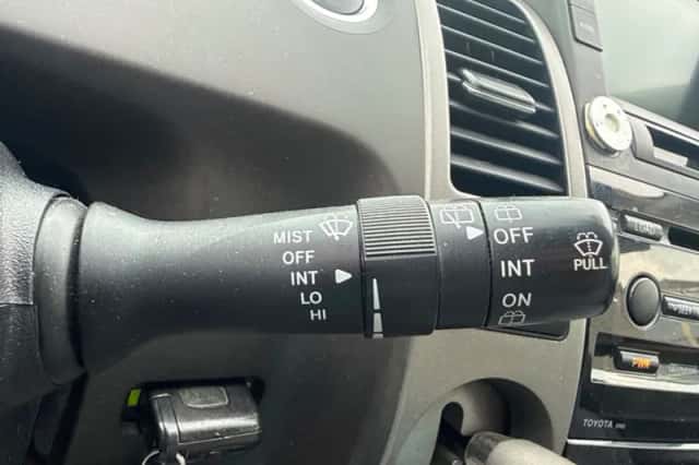 Toyota Prius (2005) thumbnail 19