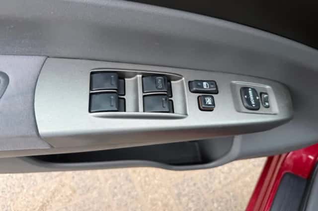 Toyota Prius (2005) thumbnail 21