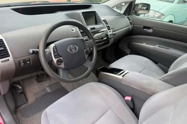 Toyota Prius (2005) thumbnail 10