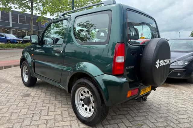 Suzuki Jimny (1999) thumbnail 4