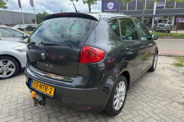 SEAT Altea (2010) thumbnail 4