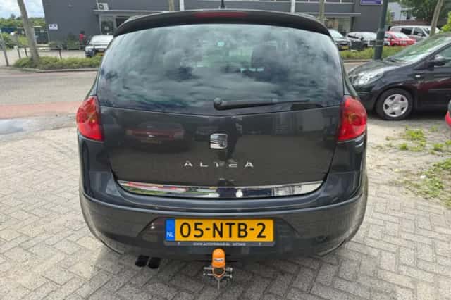 SEAT Altea (2010) thumbnail 6