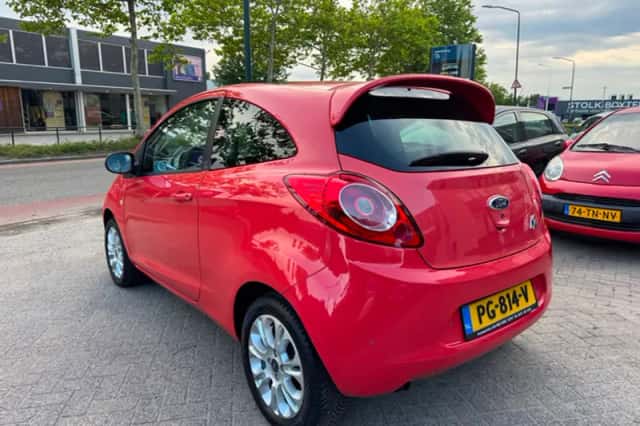 Ford Ka (2010) thumbnail 3