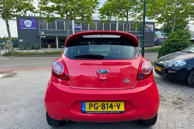 Ford Ka (2010) thumbnail 5