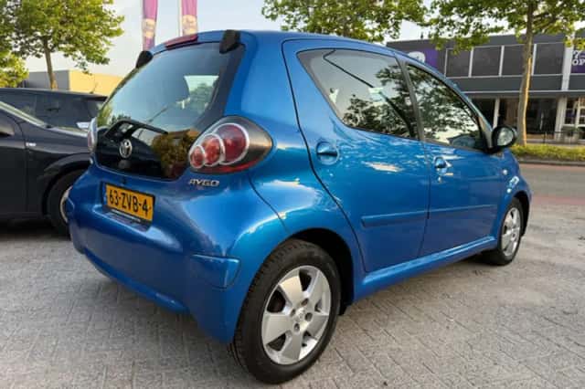 Toyota Aygo (2009) thumbnail 4