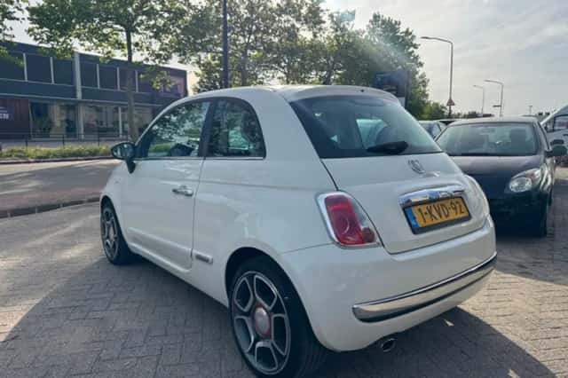 Fiat 500 (2009) thumbnail 3