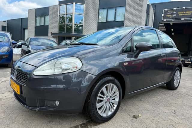 Fiat Grande Punto (2007) thumbnail 1