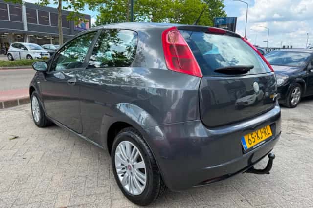 Fiat Grande Punto (2007) thumbnail 4
