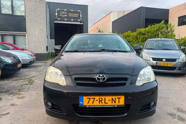 Toyota Corolla (2005) thumbnail 5