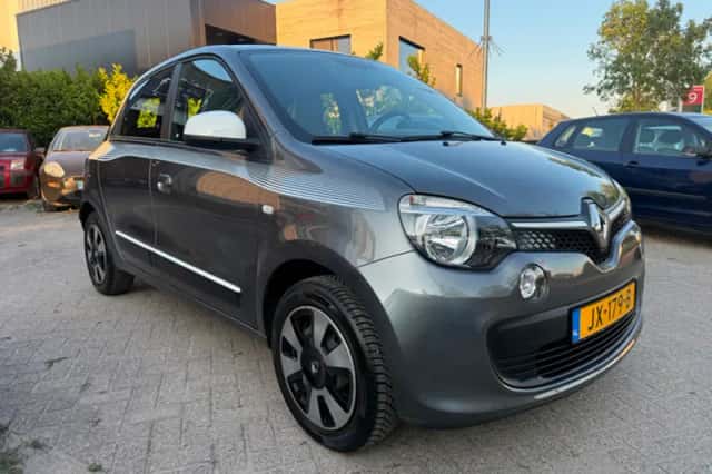 Renault Twingo (2016) thumbnail 2