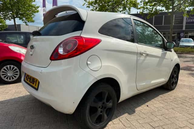 Ford Ka (2008) thumbnail 3